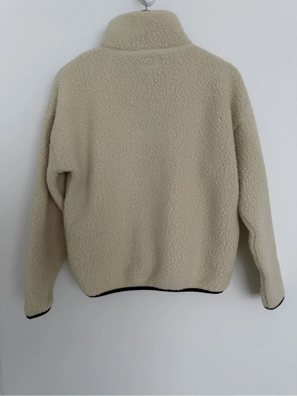 J. Crew Vintage Fleece Cream Pullover with Contrast‎ Navy Trim Preppy Classic
